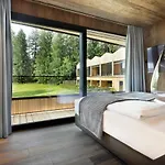 Hotel Alpenhotel Am Schwarzsee 4*