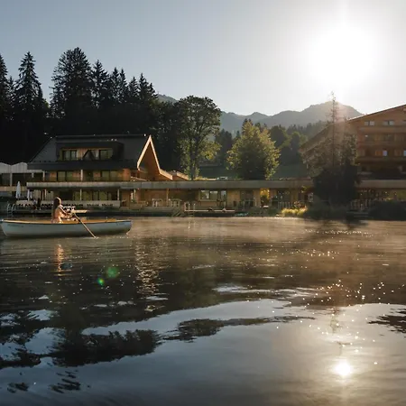 酒店 Alpenhotel Am Schwarzsee 4*