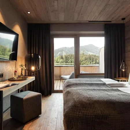 Alpenhotel Am Schwarzsee 酒店 4*