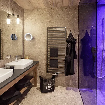 Alpenhotel Am Schwarzsee 酒店