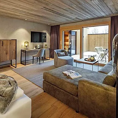 Alpenhotel Am Schwarzsee 酒店 基茨比厄尔