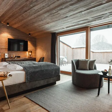 Ξενοδοχείο Alpenhotel Am Schwarzsee 4*