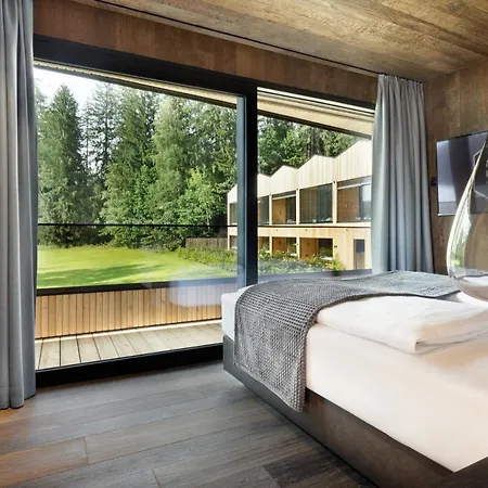酒店 Alpenhotel Am Schwarzsee 4*